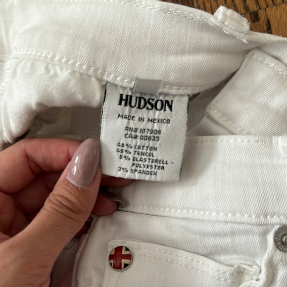 White Hudson Jeans Nico Midrise with Raw hem - Picture 2 of 4